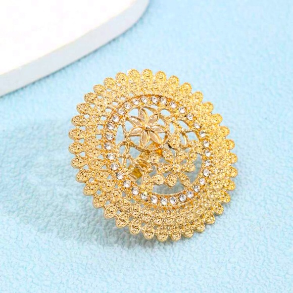 Large Vintage Bohemian Style Ring - Picture 3 of 5